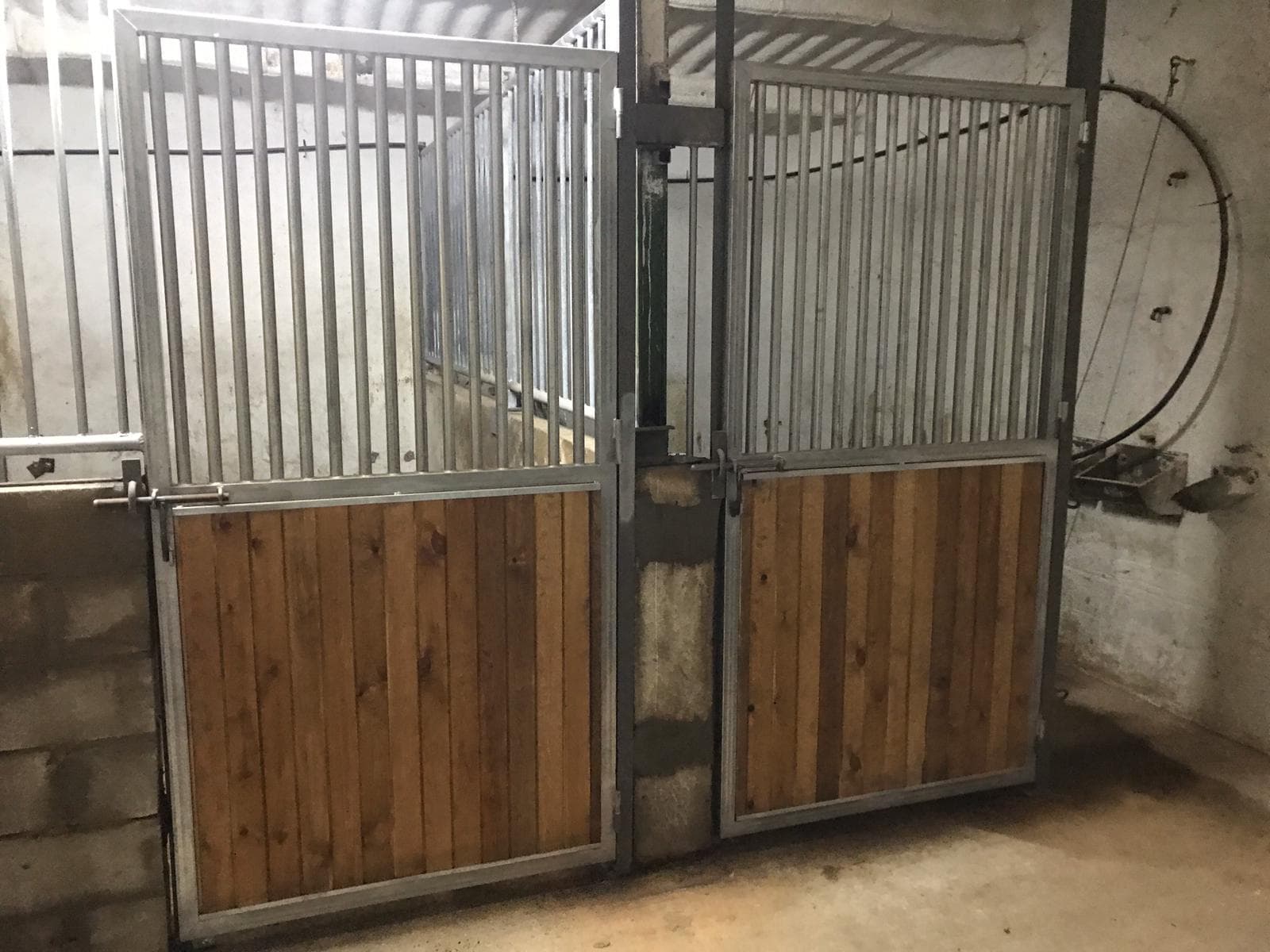 Puertas para cuadras de caballos